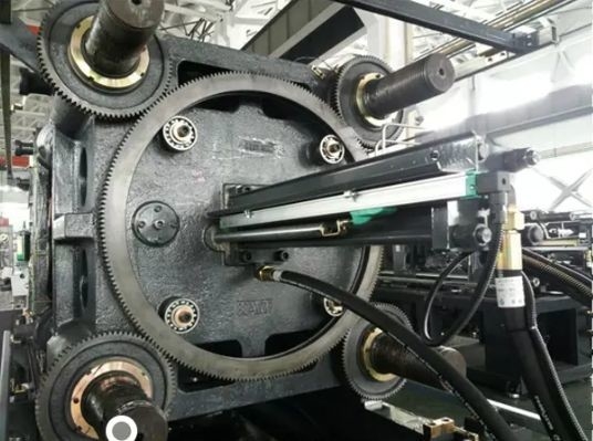 Automatic 400 Ton Injection Molding Machine High Speed Injection Molding