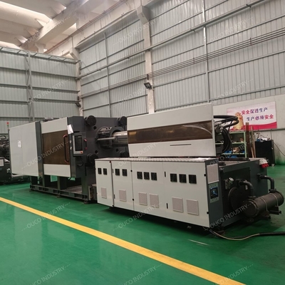 520 T Hybrid Servo Motor Injection Molding Machine Ultra High Rigidity Square Plate