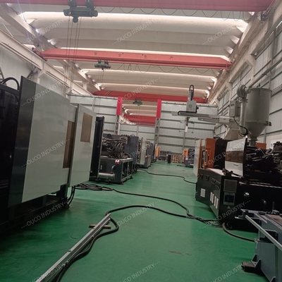 520 T Hybrid Servo Motor Injection Molding Machine Ultra High Rigidity Square Plate
