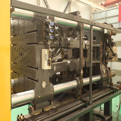 Efficient 800T High Output Injection Molding Machine For Turnover Box Production