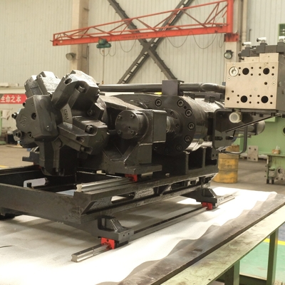 550T High Output Injection Moulding Machine For Production Plastic Chairs