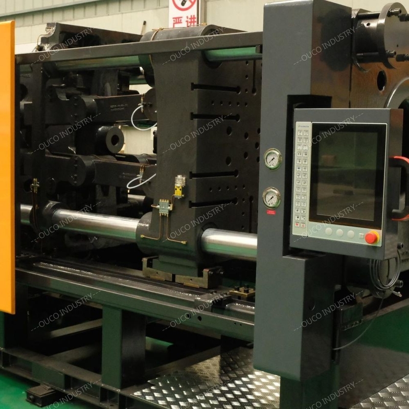 Hydraulic Servo Plastic Injection Molding Machine SGS Affordable Plastic Parts